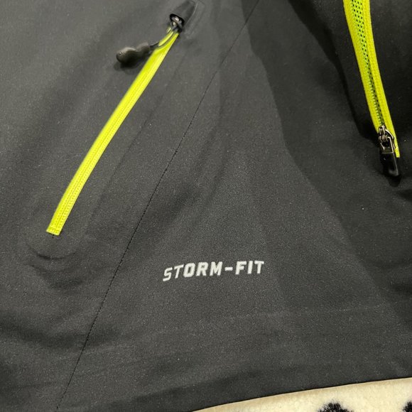 Nike Men's Vapor 5 World Record Running Jacket Large Black And Volt 465389-010 - Picture 4 of 10